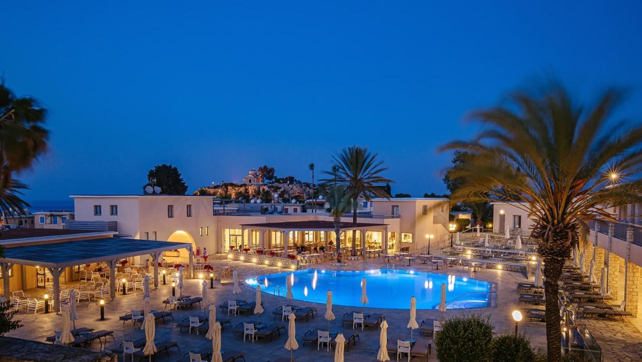 Louis St. Elias Resort & Waterpark Протарас Екстериор снимка